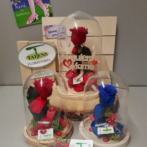 Urna con rosa preservada - Dia de la madre